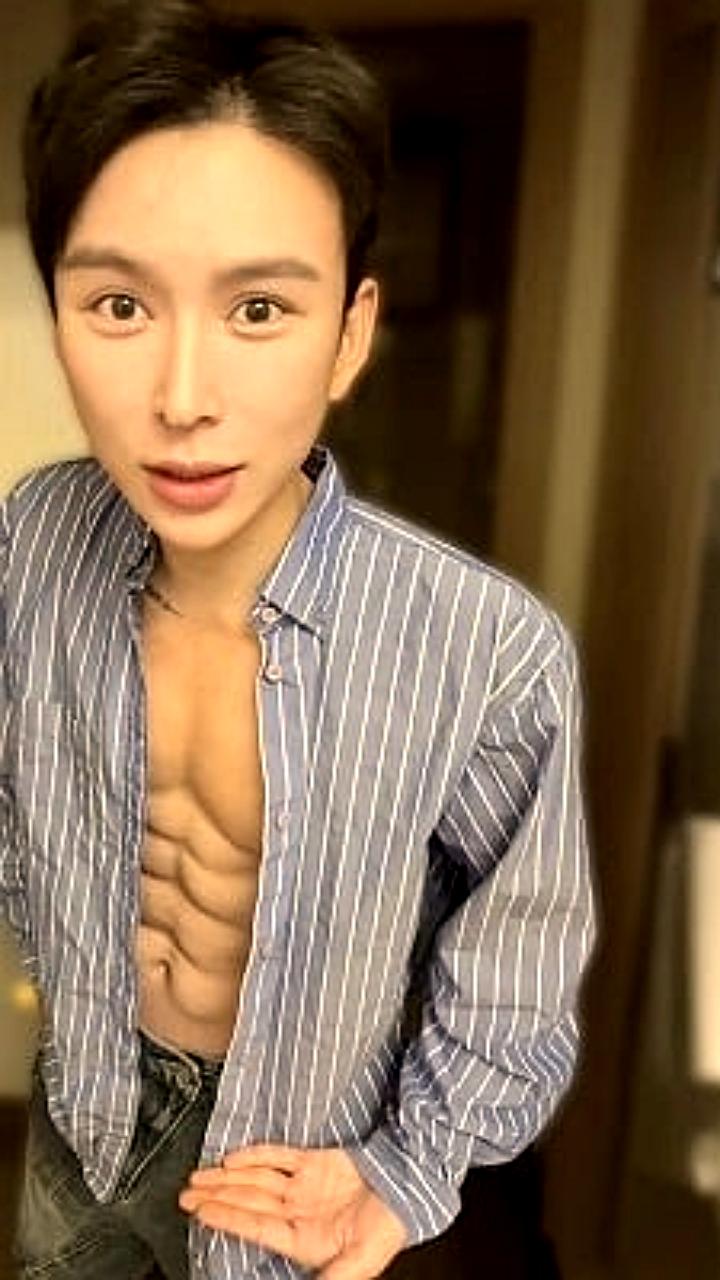 Китаец инвестировал 45 млн в создание искусственного пресса из гиалуроновой кислоты