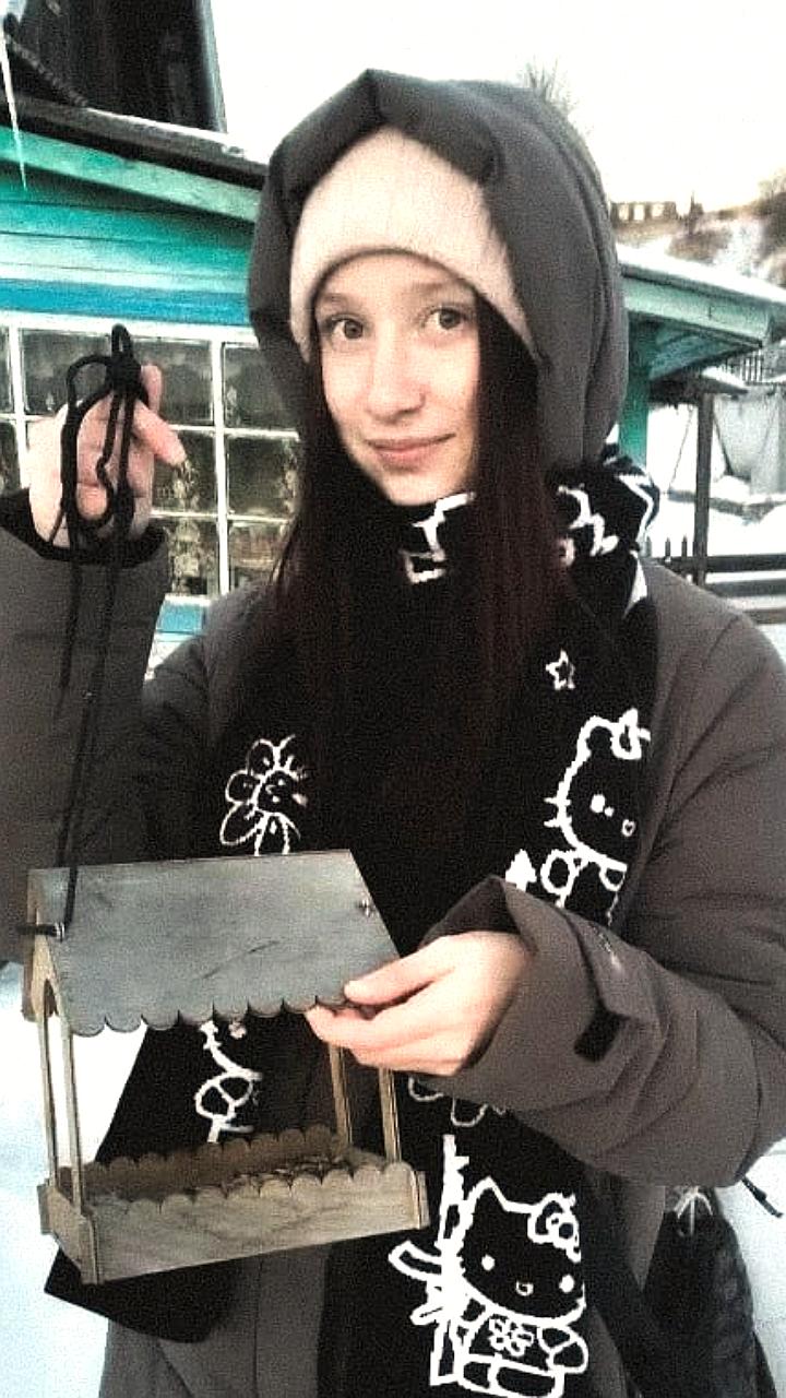 В Оренбурге стартовала акция по зимней подкормке птиц