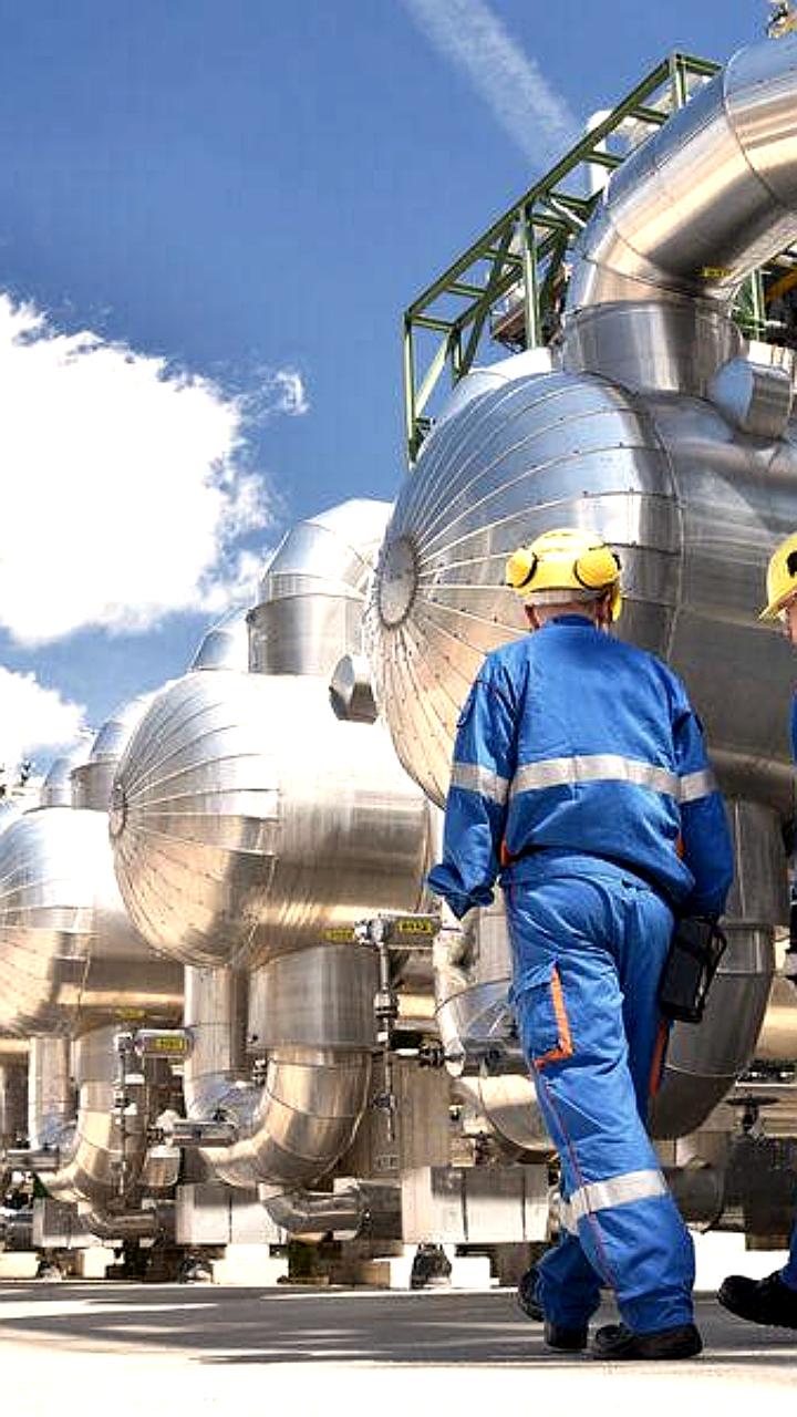 Минфин разъяснил механизм расчета обратного акциза на переработку нефти за границей