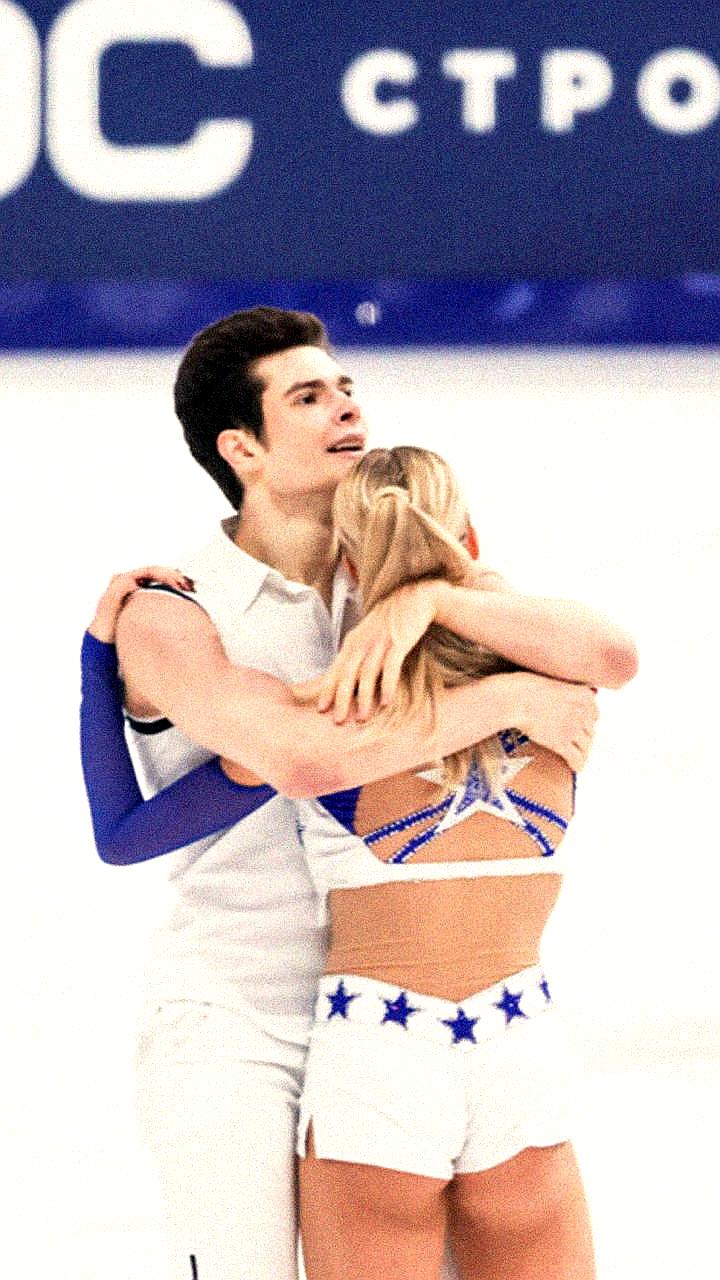 Леонтьева и Горелкин пропустят Гран-при в Москве из-за операции