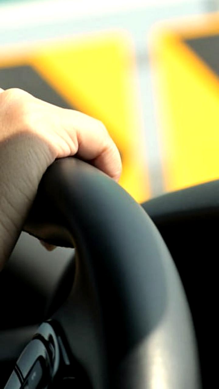 Министерство транспорта Великобритании ужесточает правила записи на водительские экзамены