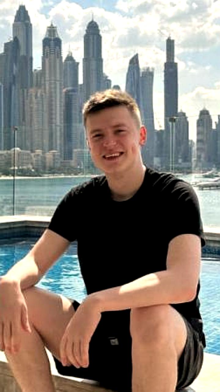 В Казахстане объявлен в розыск блогер Mellstroy