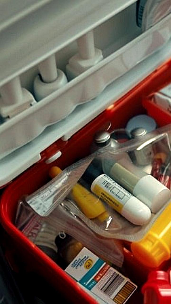 В Уфе врачи борются за жизнь 15-летней девушки с медикаментозным отравлением