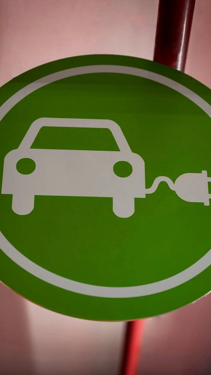 Расширение сети зарядных станций для электромобилей в Подмосковье и Ростовской области