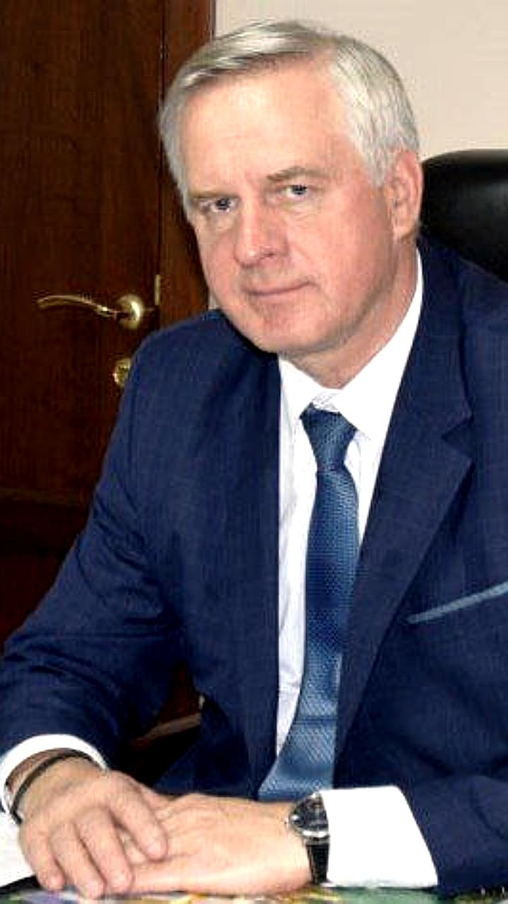 Василий Шмарин вновь избран главой Оренбургского района