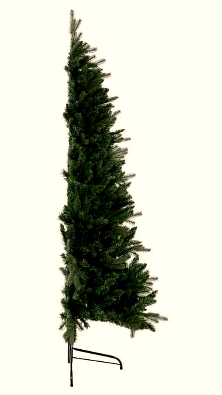 В России стартовали продажи половинок ёлок для малогабаритных квартир