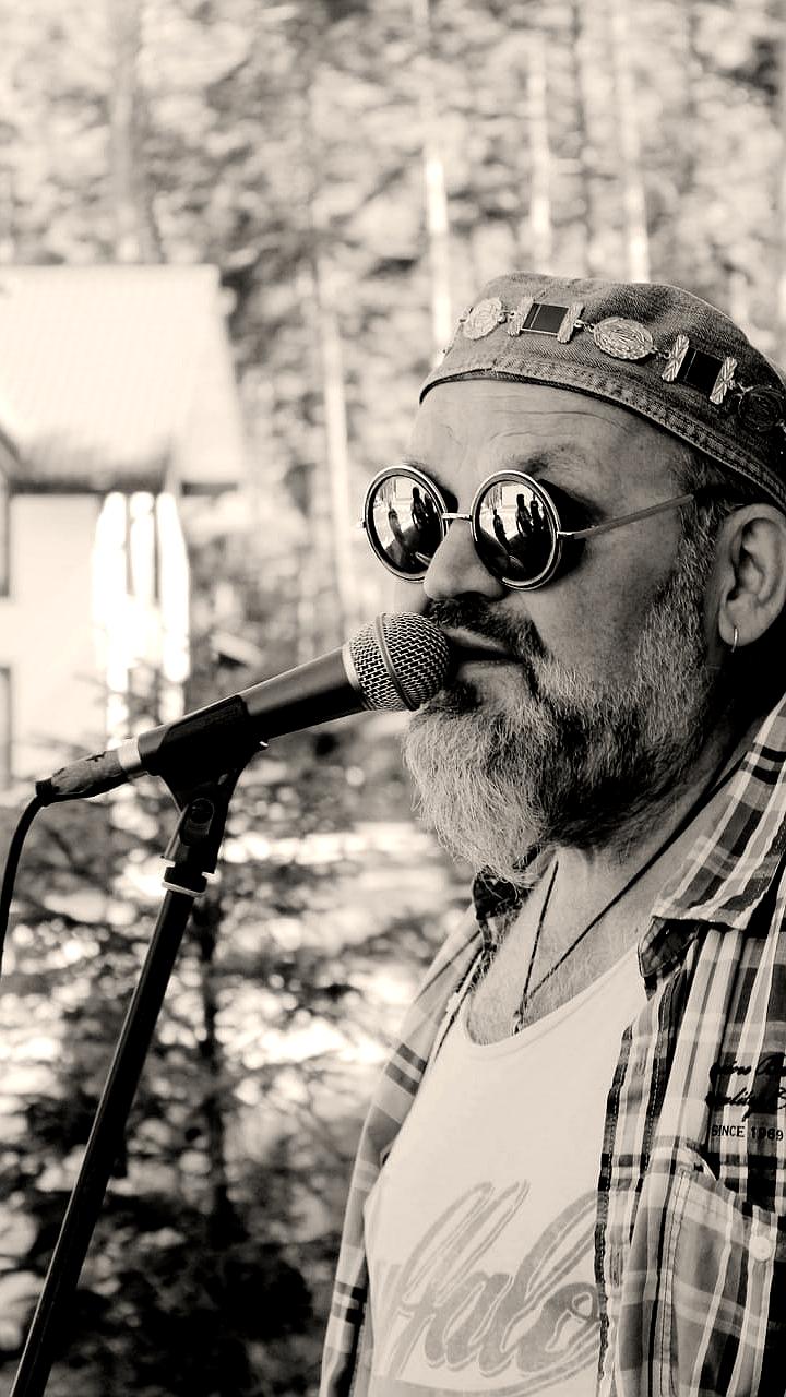 Умер лидер барнаульской рок-группы The 9 Сергей Лазорин