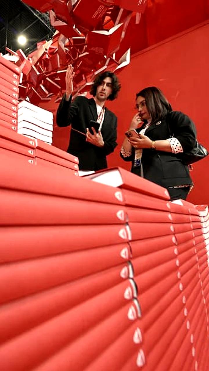 Альфа-Банк приобретает контрольный пакет акций лизинговой компании Европлан за 65 млрд руб