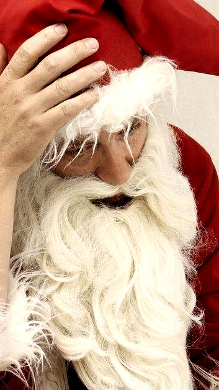 РПЦ призывает воспринимать Деда Мороза как сказочного персонажа