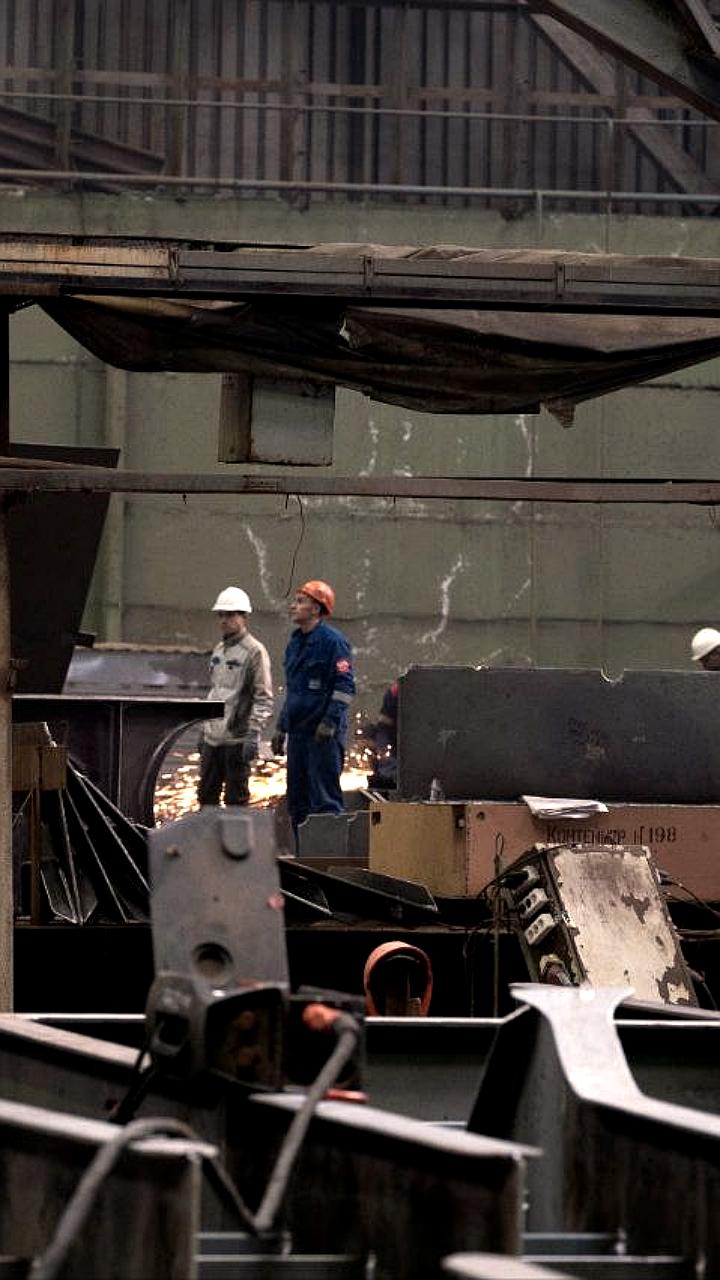 Развитие судостроительной отрасли России: объемы, проблемы и проекты