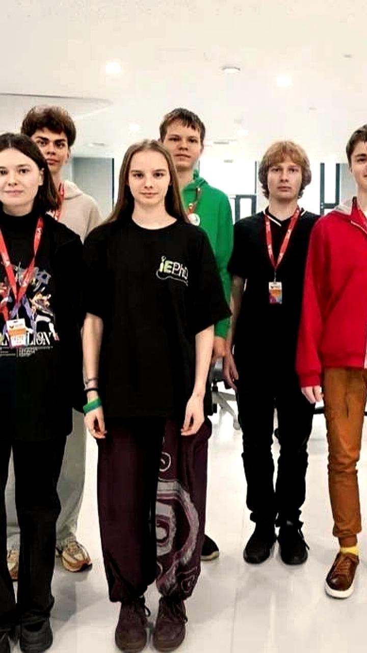 Шестеро московских школьников завоевали медали на Международной астрономической олимпиаде в Бангладеше