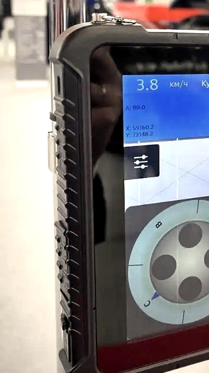 Ростех анонсирует испытания трактора с автопилотом в 2026 году