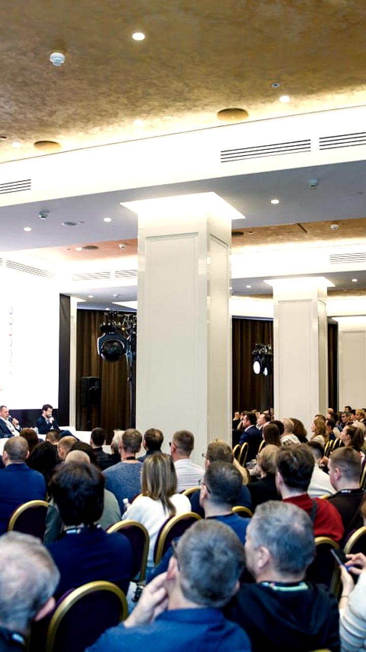 В Самаре прошли круглый стол и инвестиционный форум по развитию торговых центров и инвестициям