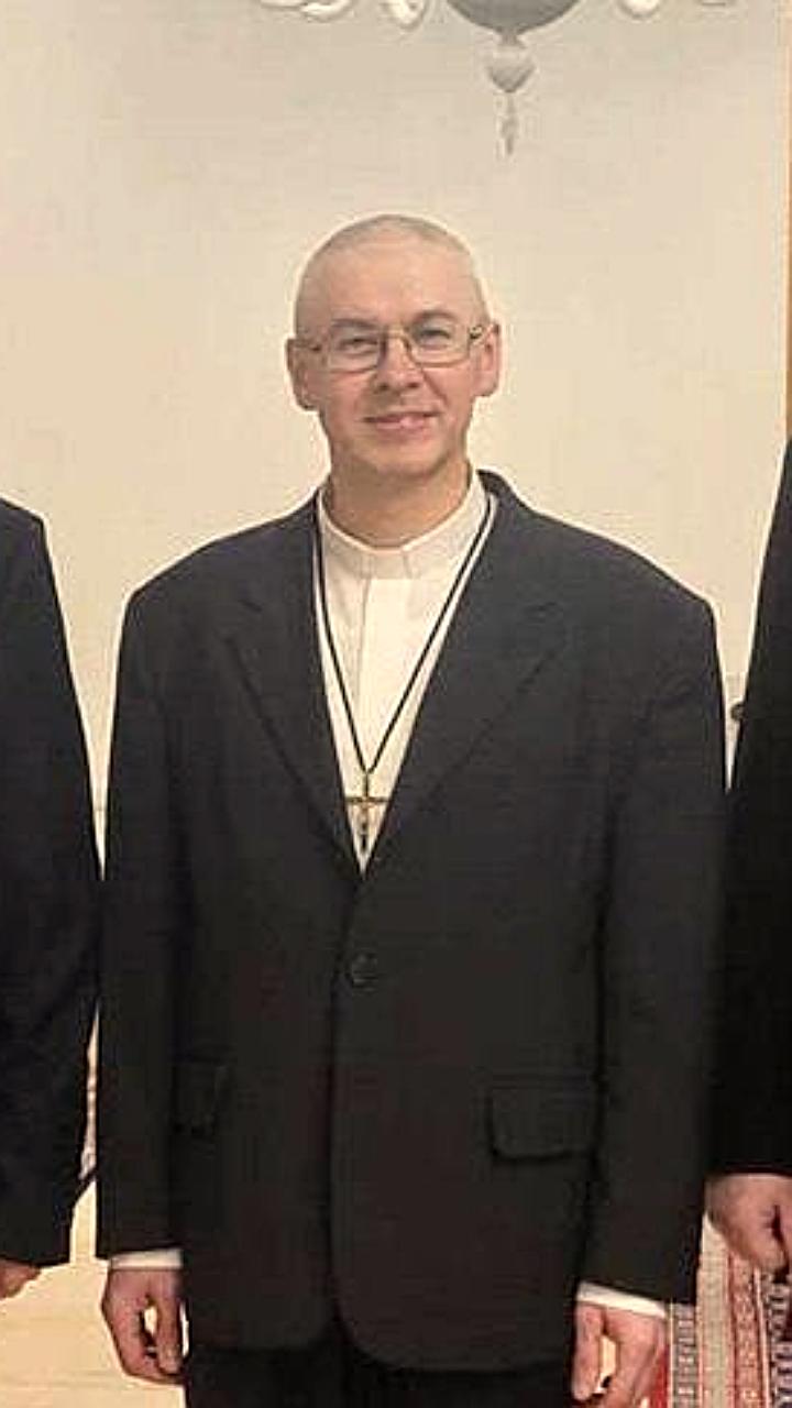 Президент Беларуси помиловал двух католических священников