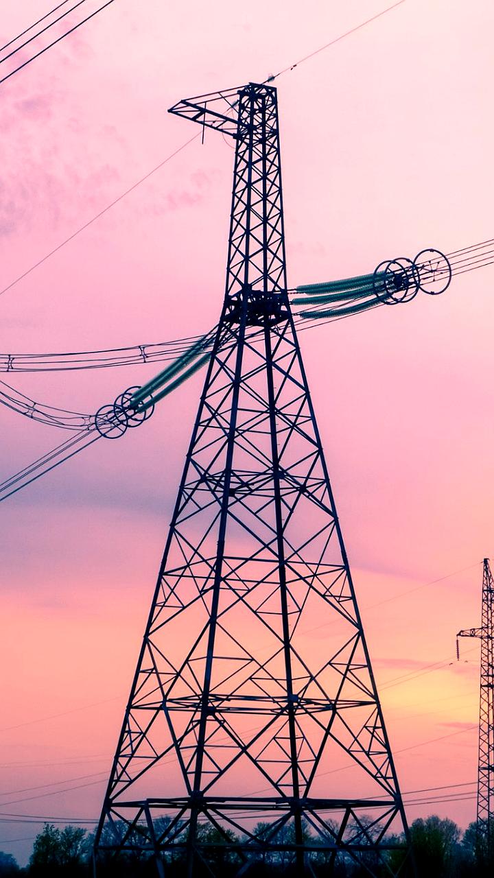 Губернатор Ставрополья Владимир Владимиров инициирует модернизацию энергоснабжения после жалоб жителей