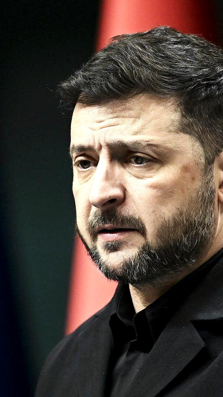 Встреча Зеленского с фракцией Слуги народа назначена на 20:00