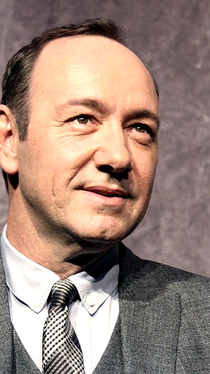 Кевин Спейси о жизни без постоянного жилья и работе в ночном клубе на Кипре