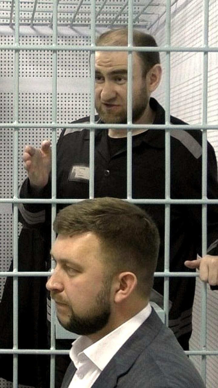 Экс-сенатор Арашукову отказали в допросе начальника УФСИН в связи с делом о даче взятки