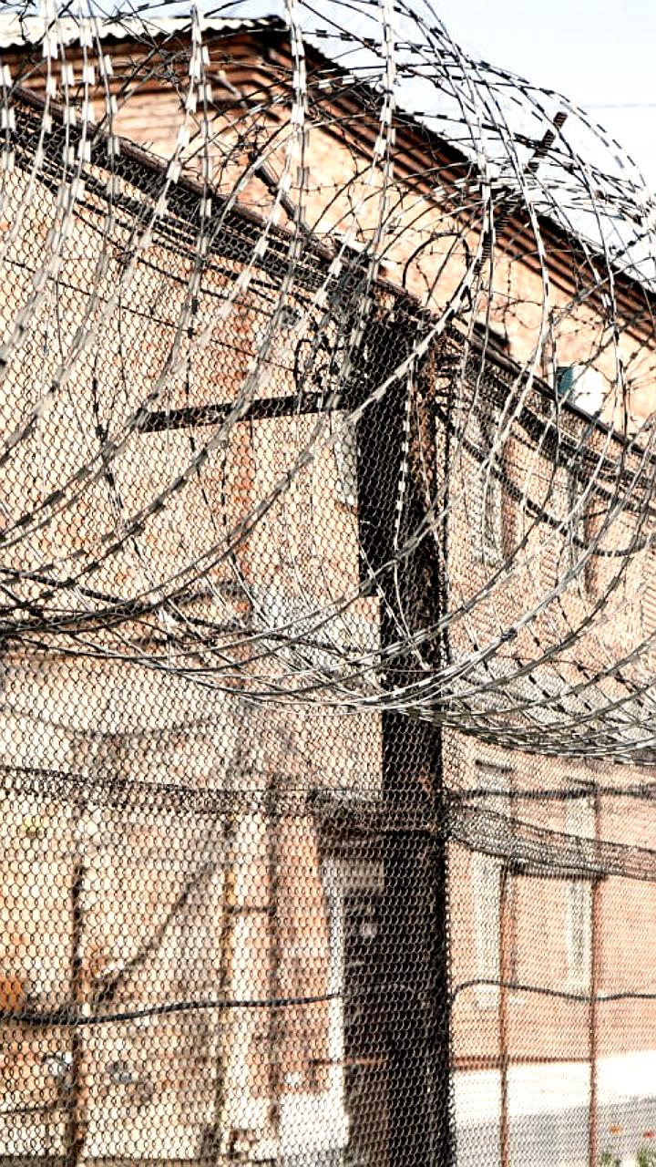 Улан-удэнец осужден за истязание семьи и принуждение к ложным показаниям