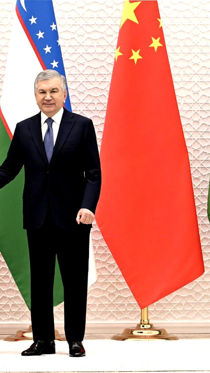 Шавкат Мирзиёев и Ван И обсудили проекты технологического партнерства между Узбекистаном и Китаем