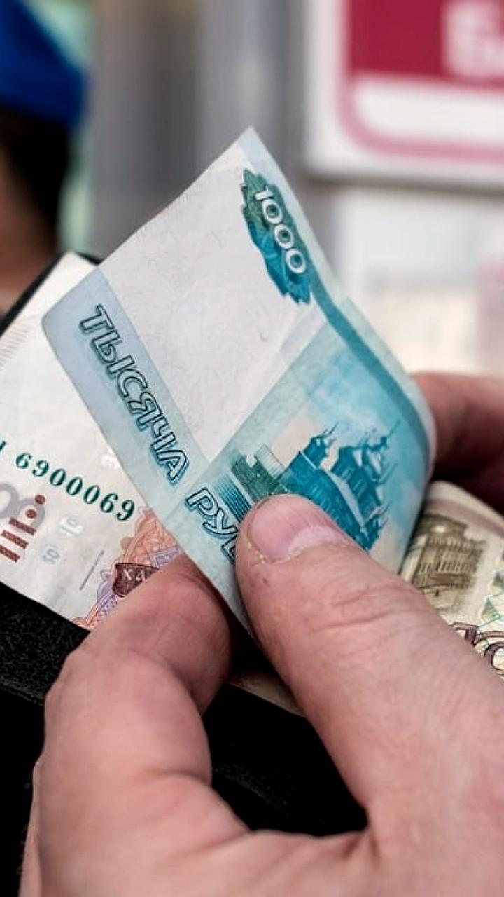 МФО начинают выдавать микрозаймы трудовым мигрантам в России