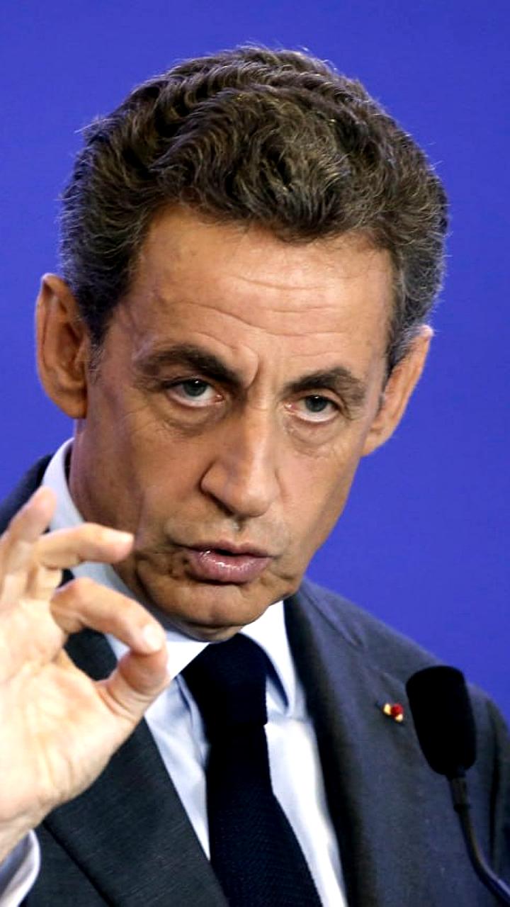 Николя Саркози анонсировал мемуары о 20 днях в тюрьме