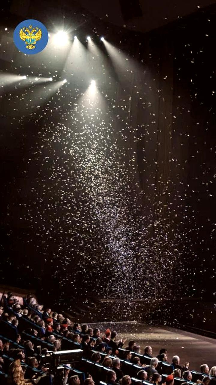 Большой концерт в Кремле завершает День работника транспорта