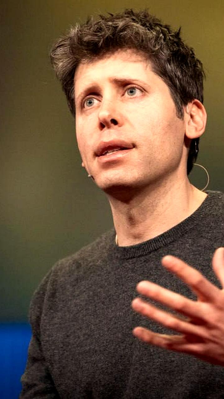 Сэм Альтман о вызовах OpenAI в свете успехов Google в AI