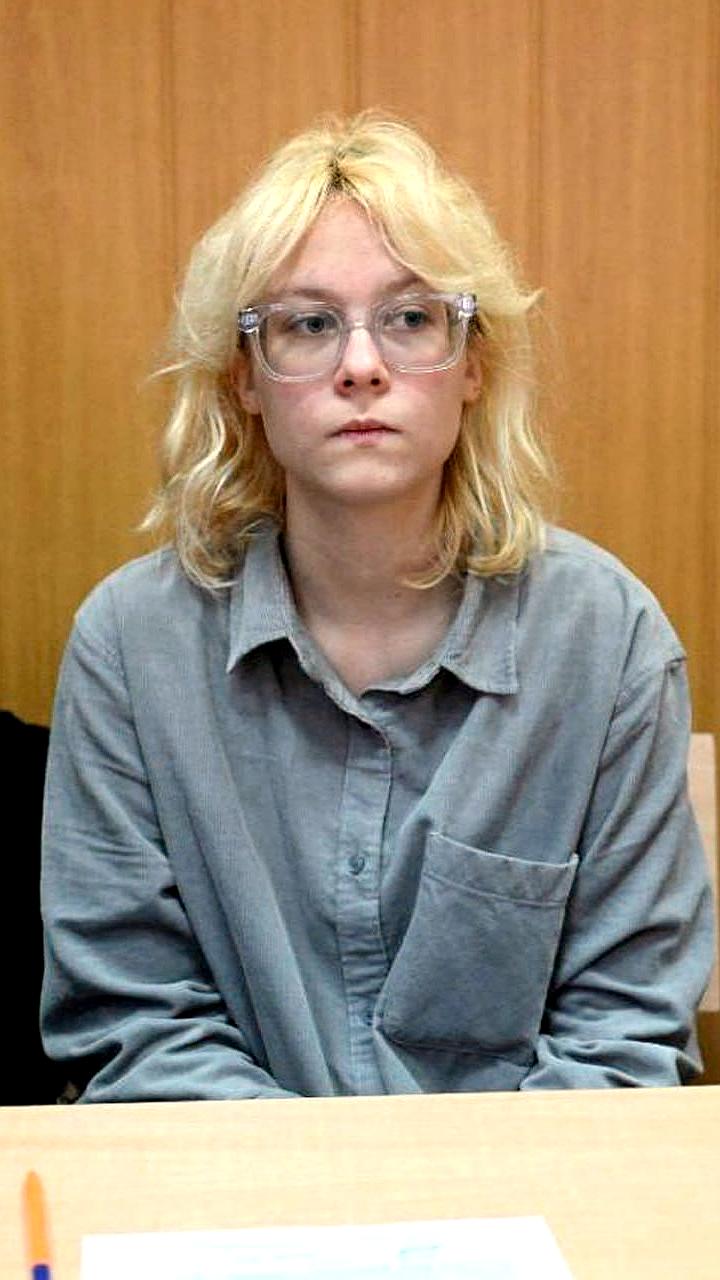 Музыканты группы Стоптайм освобождены после арестов за уличные выступления