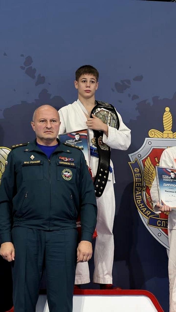 Александр Куренков поздравил победителей всероссийских соревнований по рукопашному бою