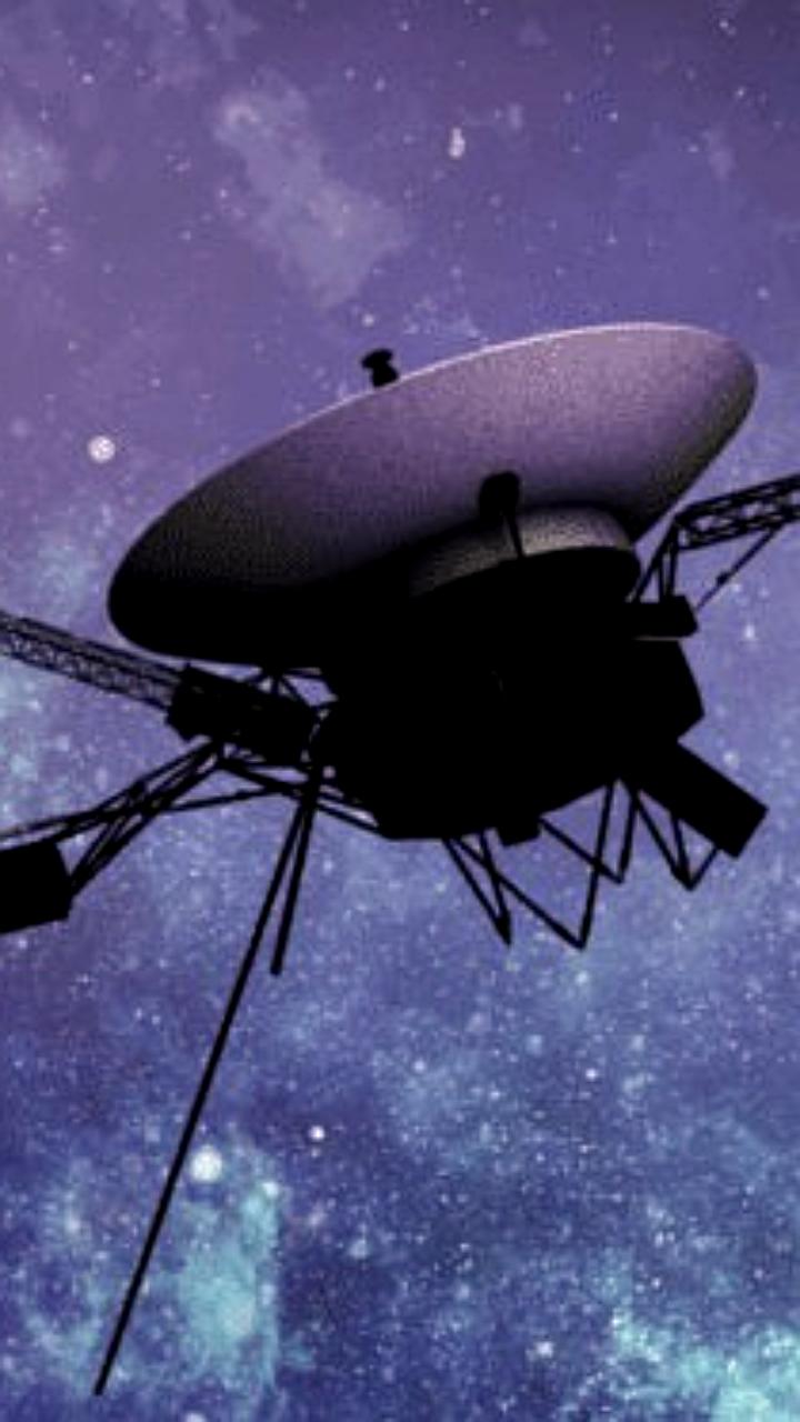 Вояджер 1 готовится к рекорду: сигнал до Земли будет идти 24 часа