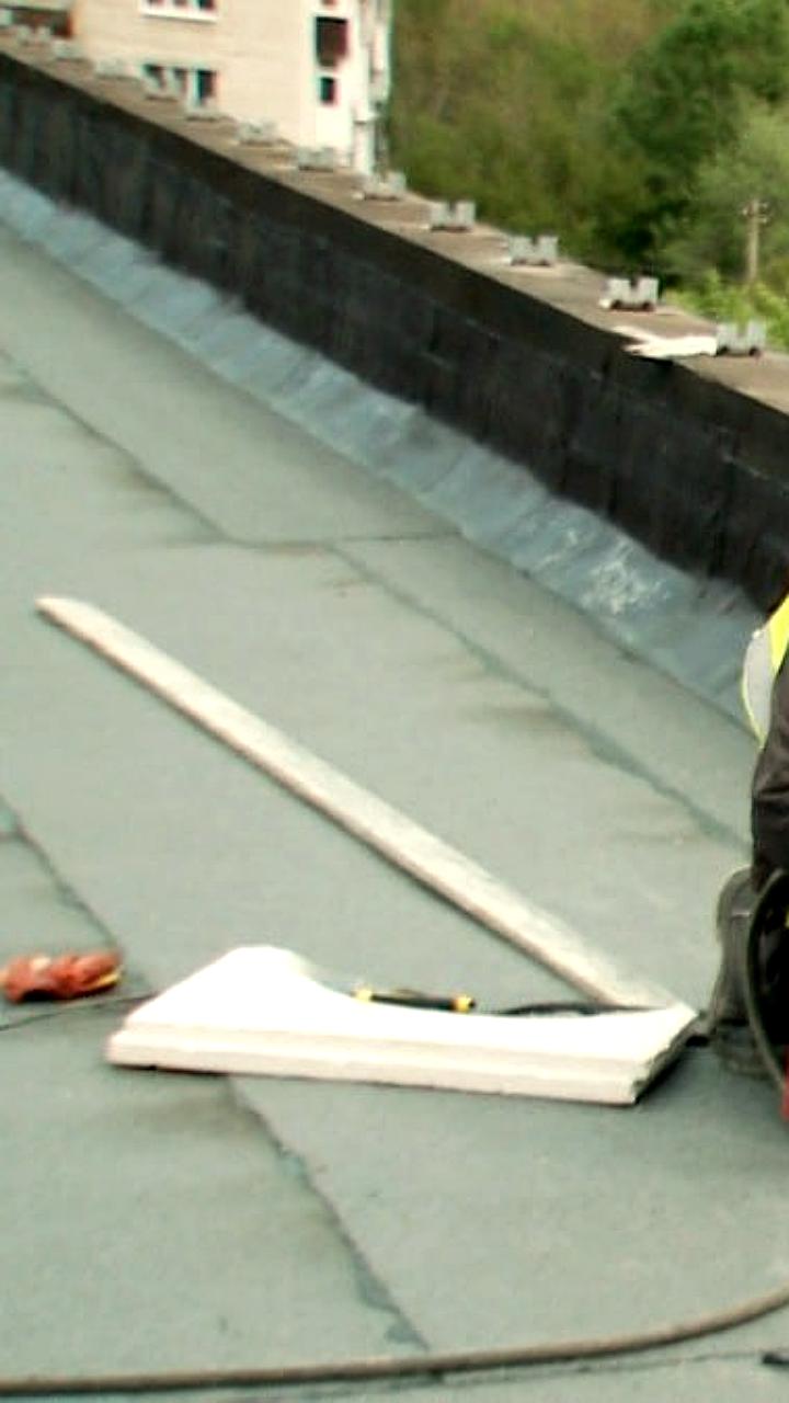 В Донецке обсудили ремонт кровель и восстановление уличного освещения