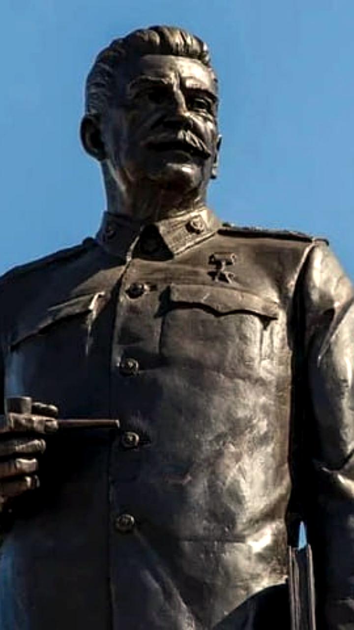 В Хакасии обсуждается установка памятника Сталину в Абакане