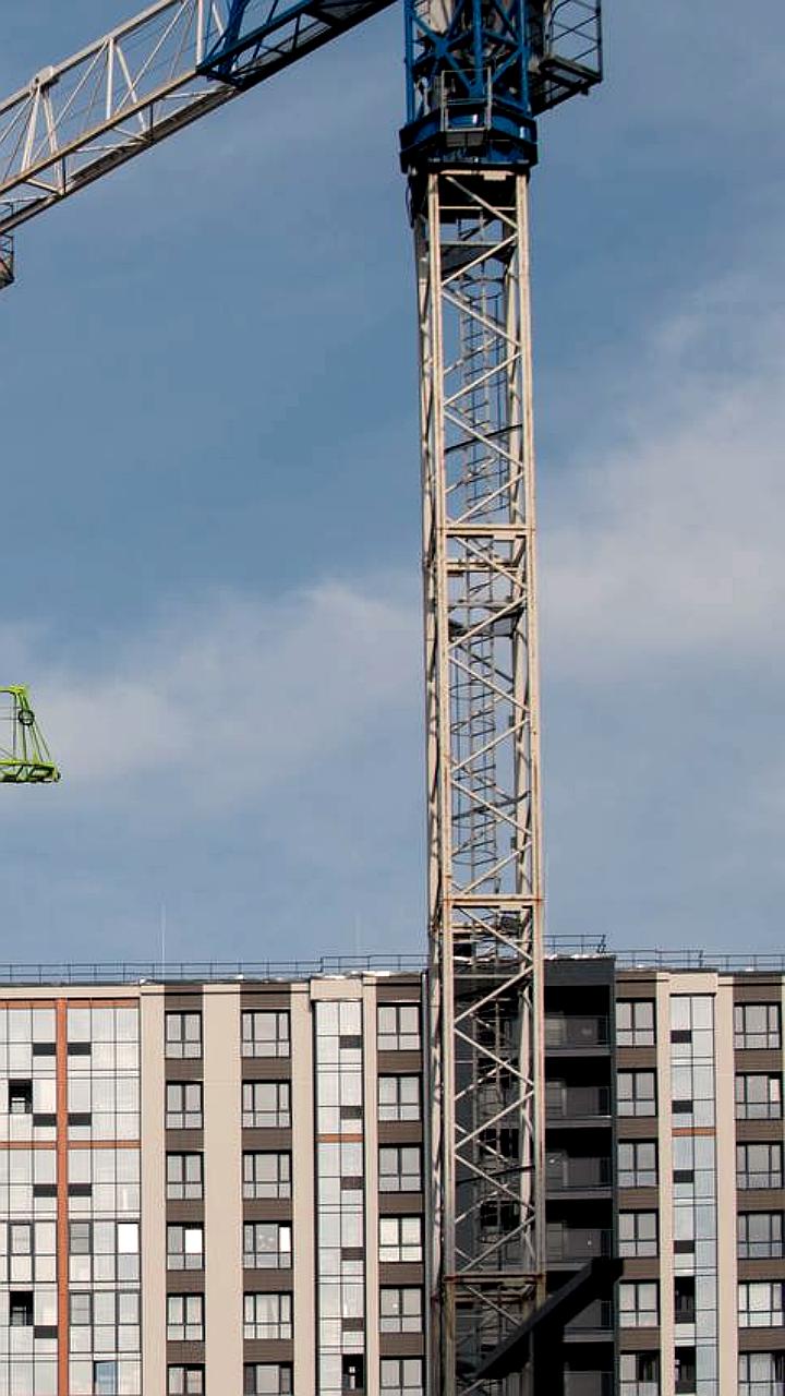 Цены на новостройки в России продолжают расти, особенно в Санкт-Петербурге и Мурманске