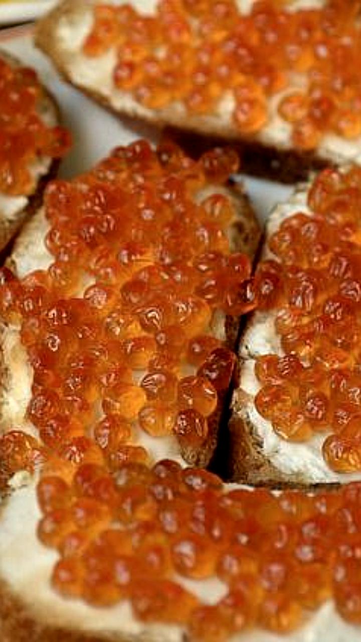 Производство красной икры в России увеличилось на треть в 2023 году