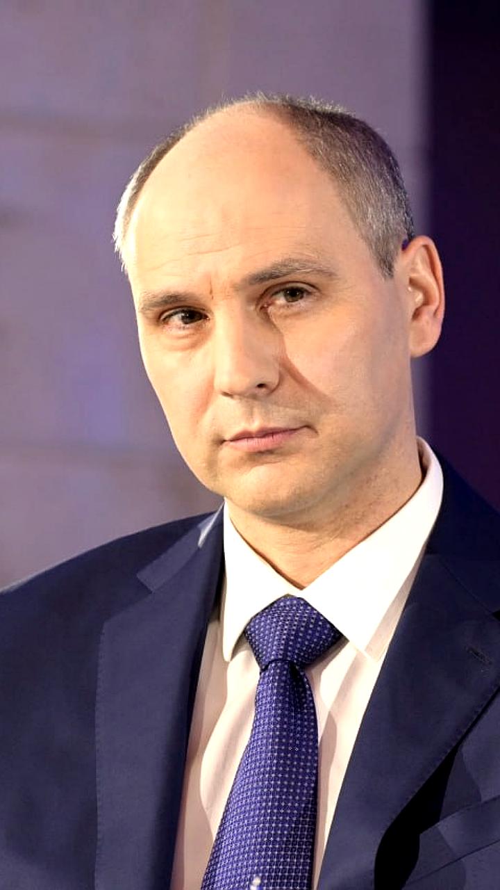 Денис Паслер анонсировал капитальный ремонт школ и расселение аварийного жилья в Свердловской области