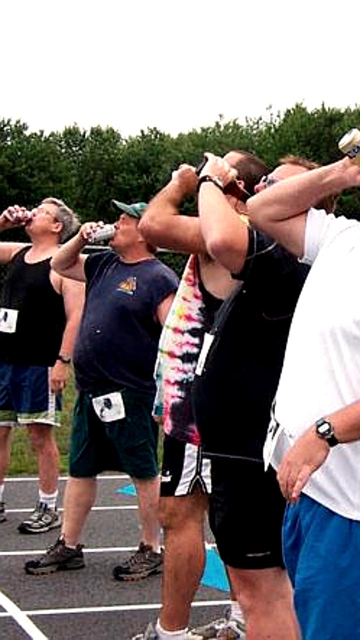 Пивной забег в Петербурге отменен из-за запрета на употребление алкоголя