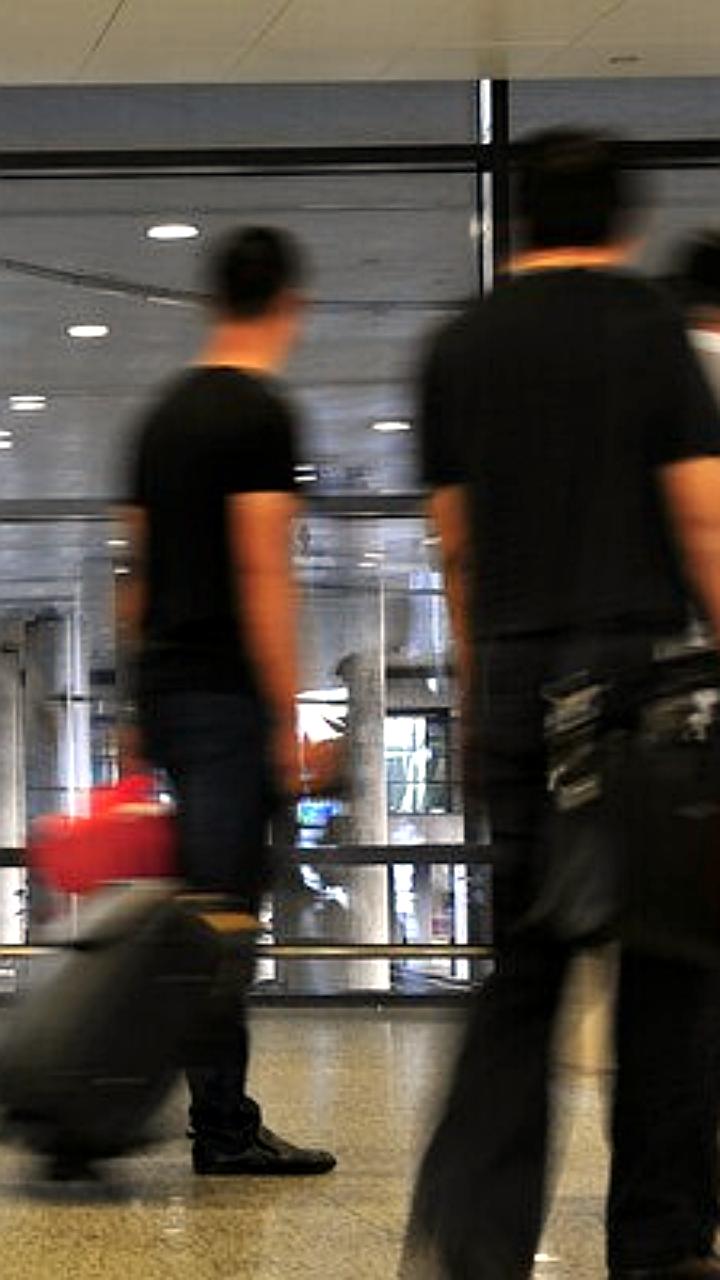 Снижение миграции в Великобритании: новые визовые правила приводят к рекордному падению