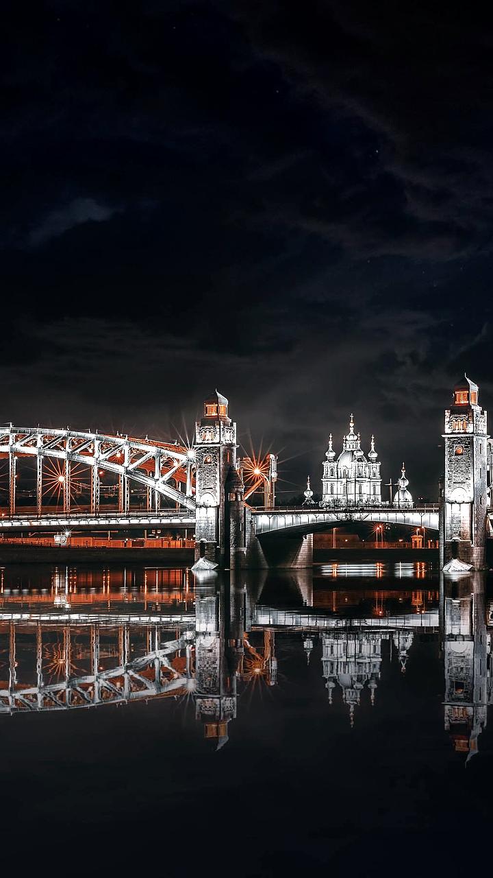 Завершение навигации: разводка мостов на Неве в последний раз в этом году