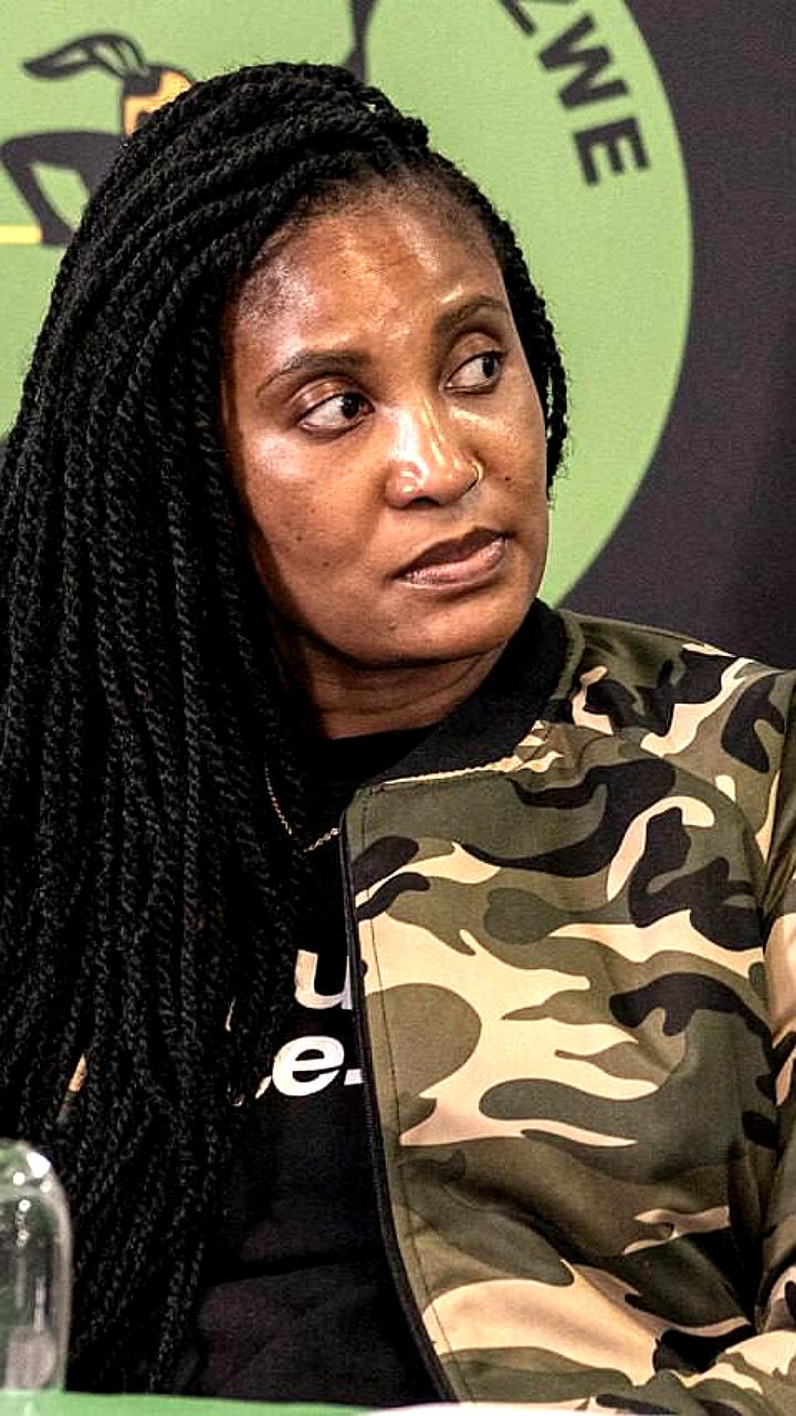 Депутат ЮАР Дудузиле Зума Самбудла обвиняется в вербовке граждан для войны в Украине