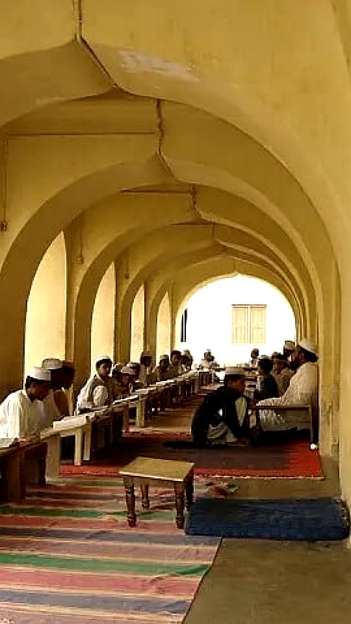 Госкомрелигий Кыргызстана предлагает запретить вывоз несовершеннолетних за границу для религиозного обучения