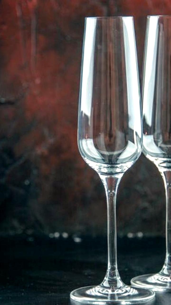 Средняя стоимость российского шампанского выросла на 10% перед Новым годом