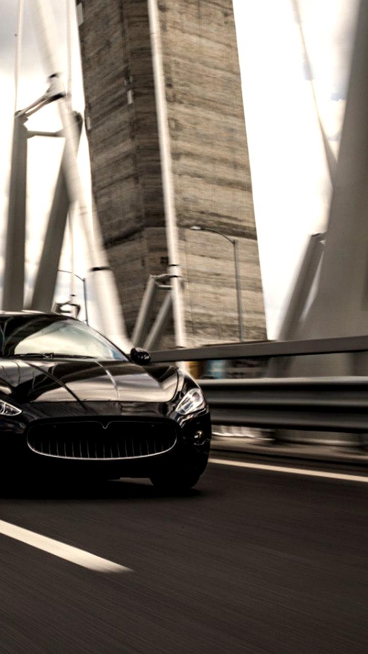 Новый утильсбор в России приводит к резкому росту цен на иномарки