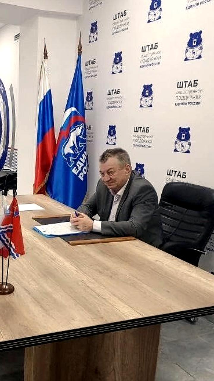 Декада приемов в Магадане: мэр обсудил проблемы с вентиляцией в многоквартирном доме