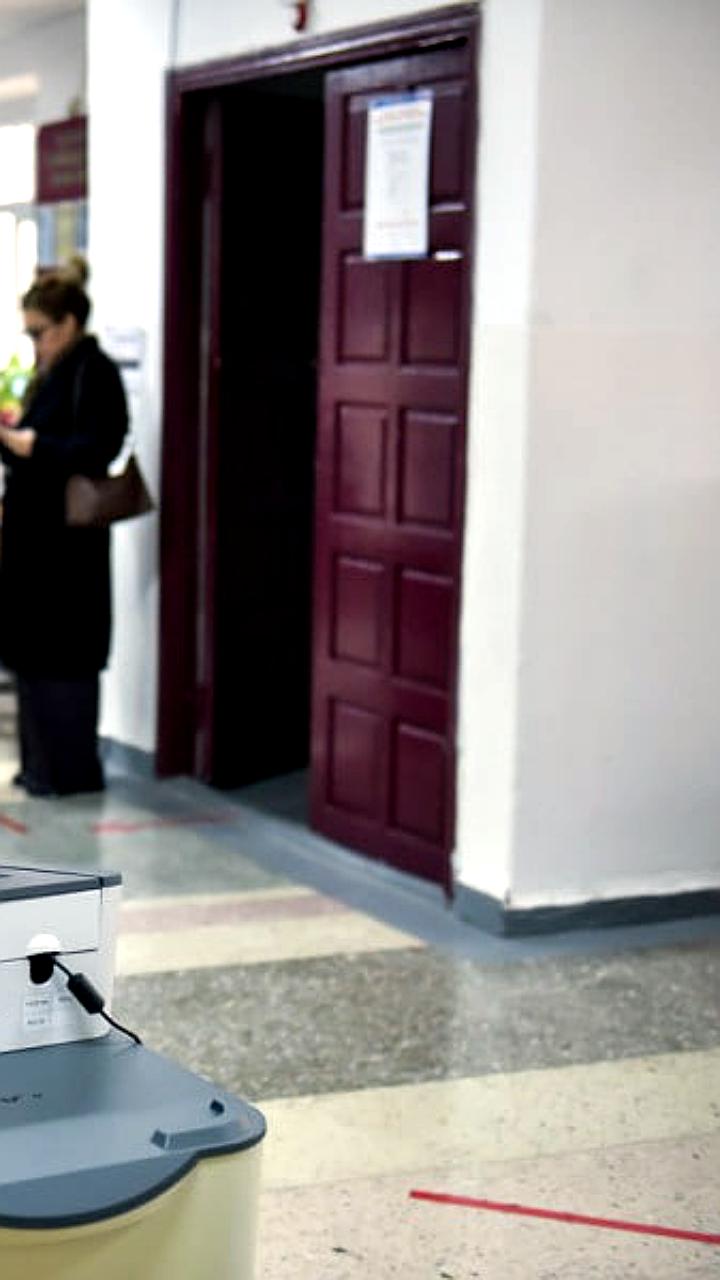 Выборы в парламент Кыргызстана: Мэр Бишкека и более полумиллиона голосов