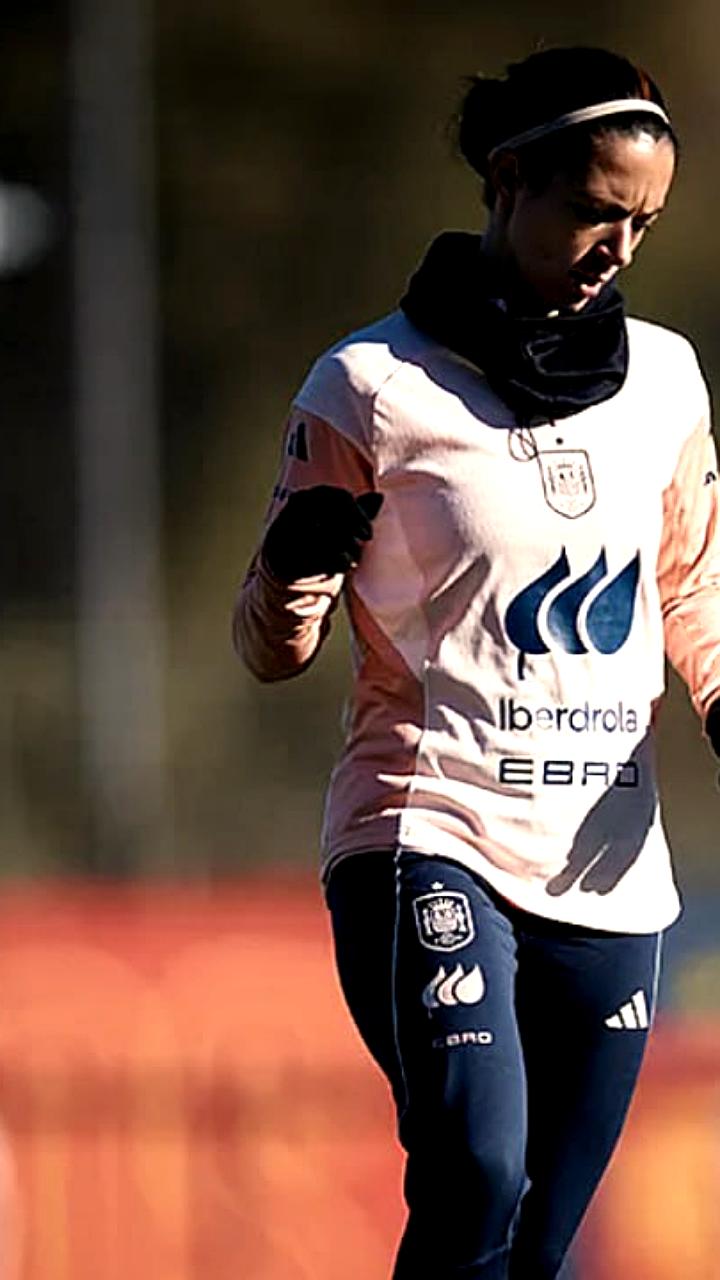 Айтана Бонмати получила перелом ноги на тренировке сборной Испании