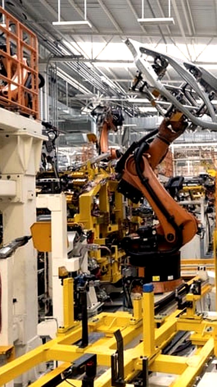 Минпромторг РФ анонсирует перезапуск автозаводов в 2026 году