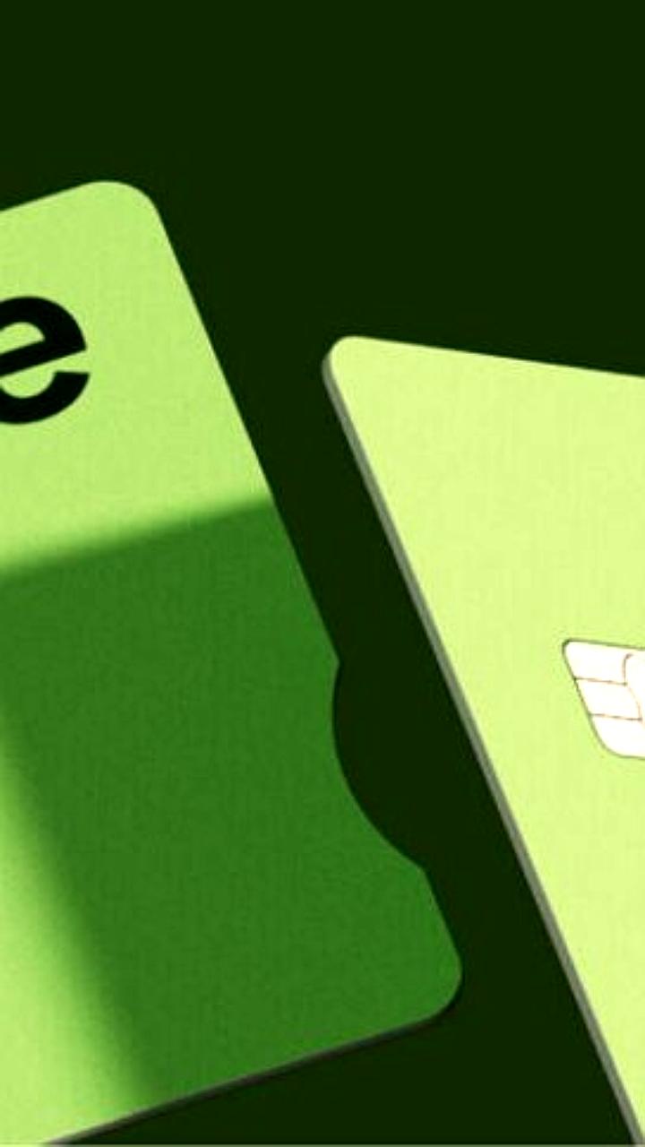 Wise и Revolut вводят новые требования для россиян и белорусов в связи с санкциями ЕС