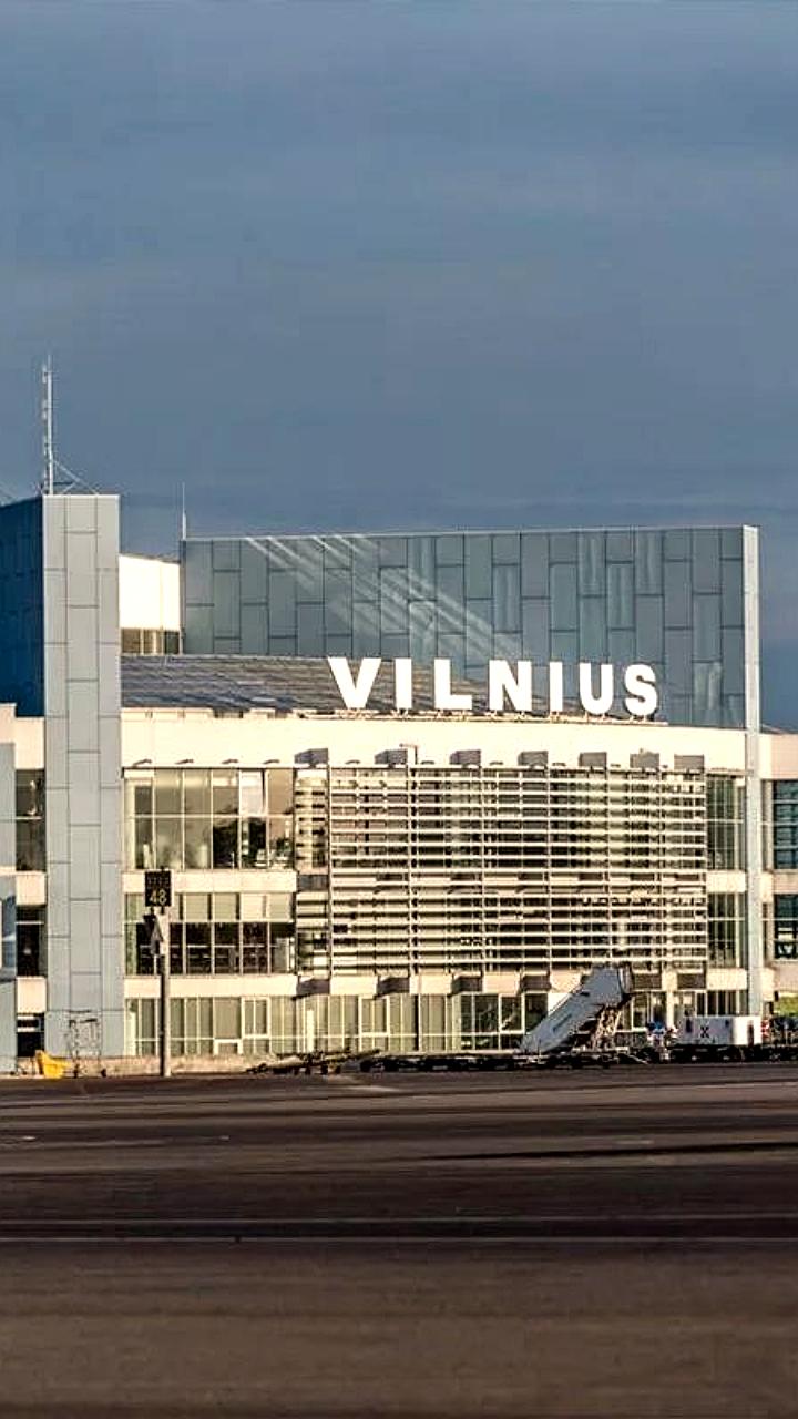 Аэропорт Вильнюса приостановил работу на 11 часов из-за воздушных шаров
