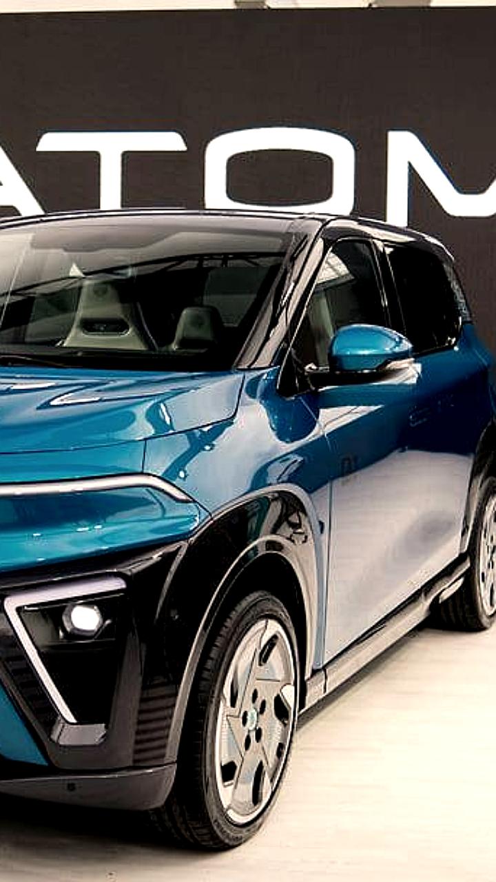 Объявлена цена российского электромобиля Атом с господдержкой